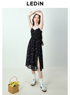 乐町开叉吊带长裙年夏季新款显瘦司马克碎花裙度假风细带小黑裙