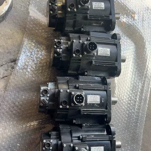 安川SGMRV-13ANA-YR1D电机，1.3KW，货如图议价