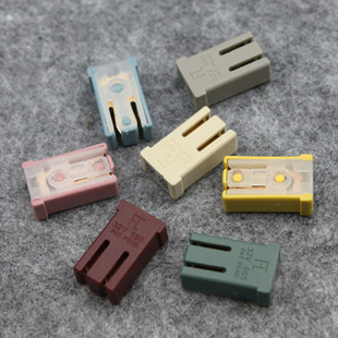 瑞利特汽车方形保险丝695带槽熔断器别克福特沃尔沃新能源15A-60A