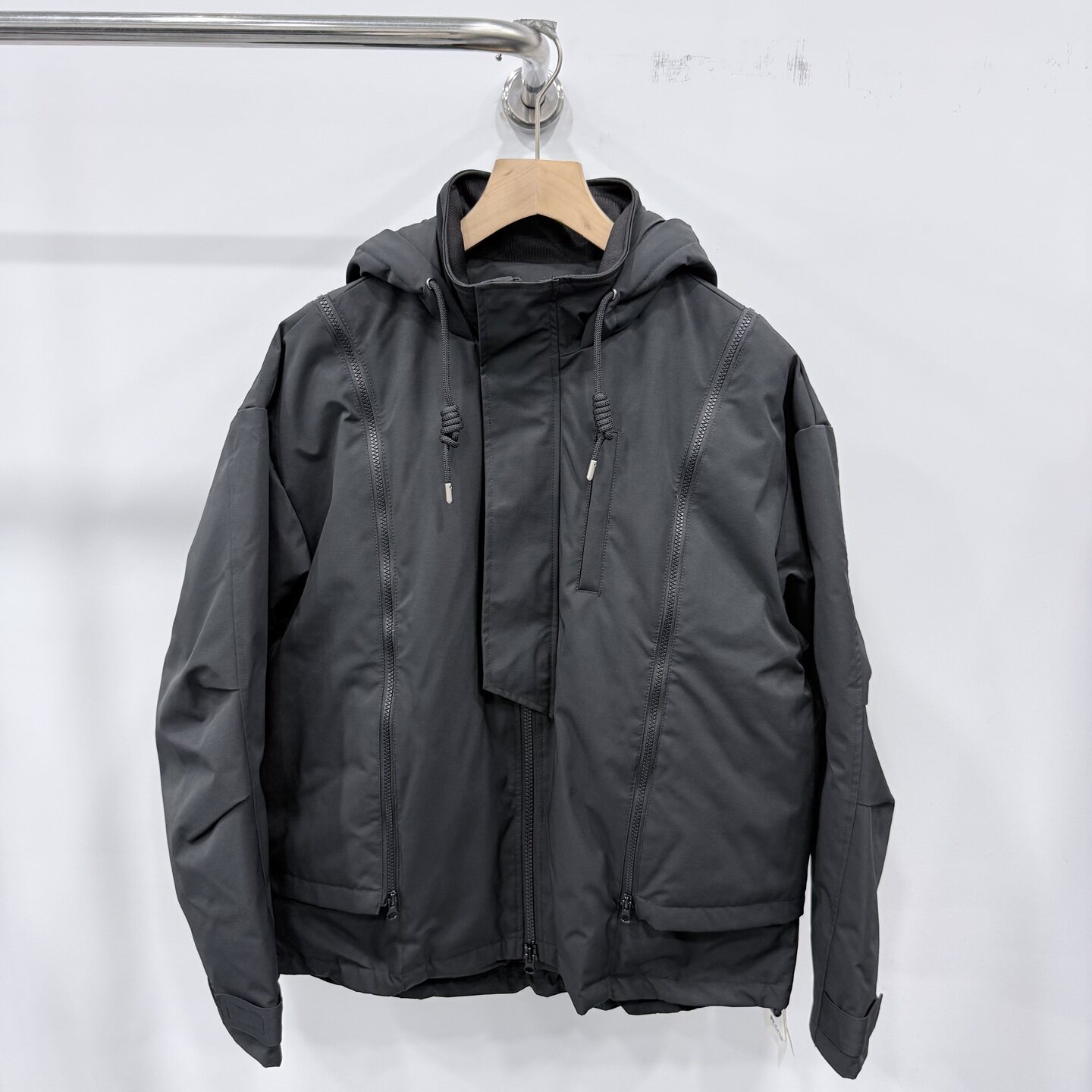 2025冬户外休闲风连帽羽绒服