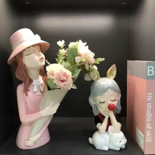 少女心伊丽莎白捧花女孩套装摆件
