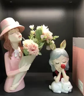 少女心伊丽莎白捧花女孩套装摆件