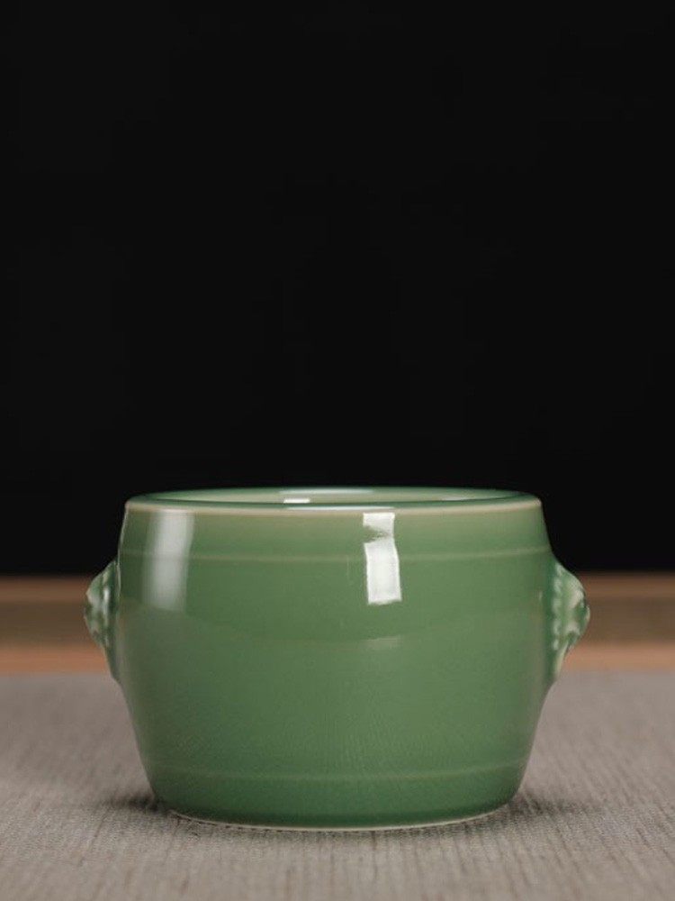 青瓷弟窑梅子青兽耳茶杯陶瓷功夫茶具吴国华手工大号品茗杯主人杯