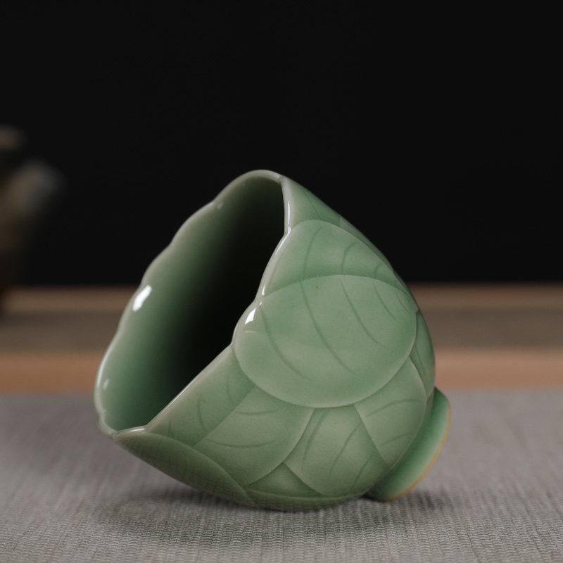 龙泉青瓷全手工瓷中式茶杯