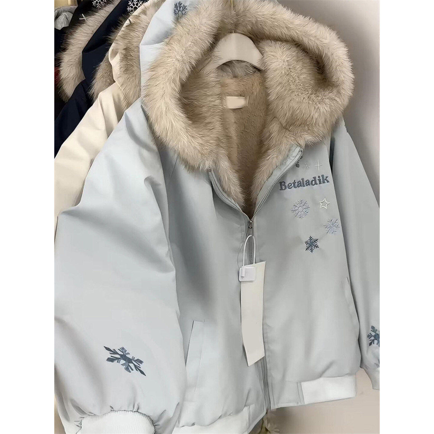 韩系甜酷雪花刺绣毛领座山雕棉服女秋冬宽松高级感情侣连帽外套潮