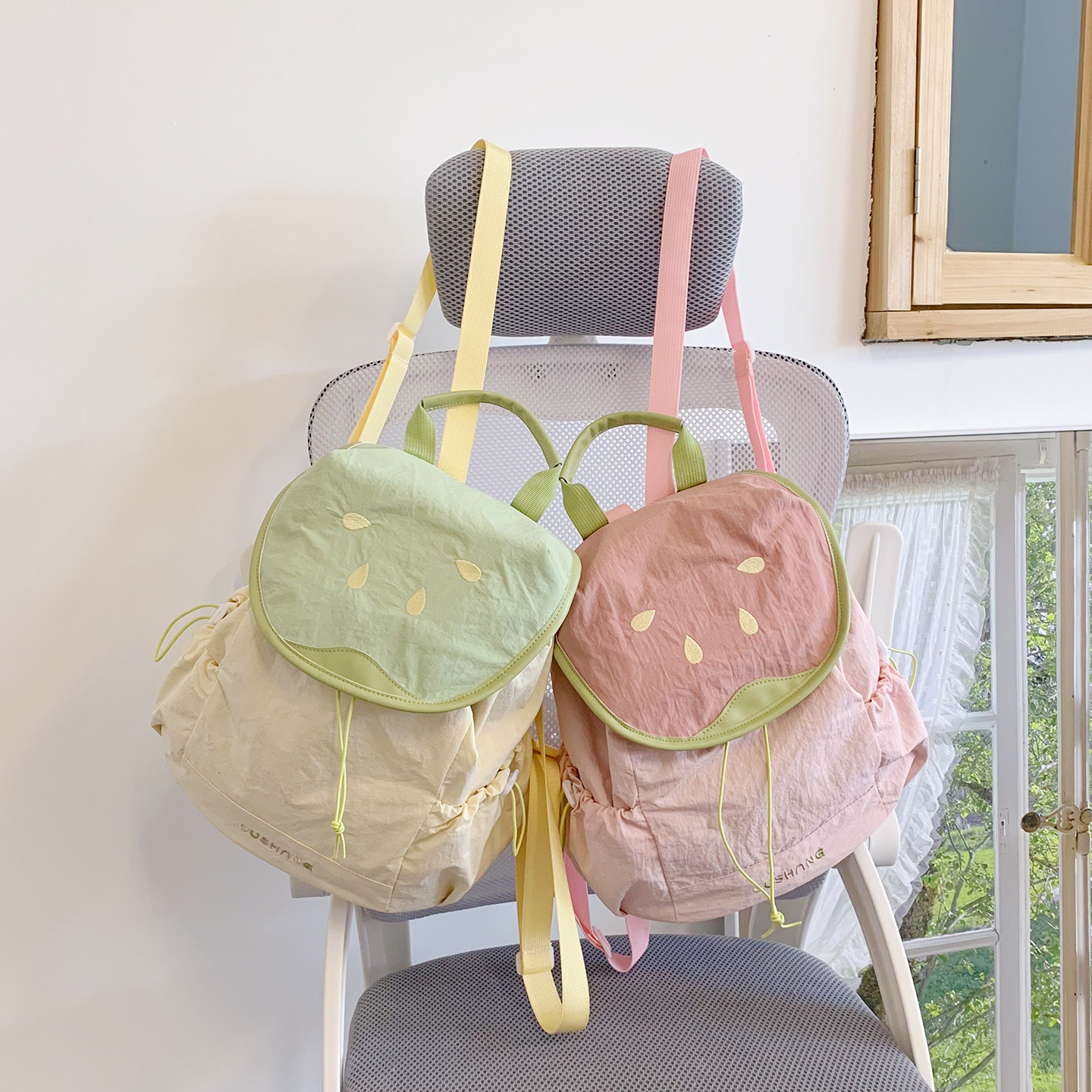 儿童幼儿园宝宝书包超轻男女童小孩子卡通可爱水果背包亲子双肩包