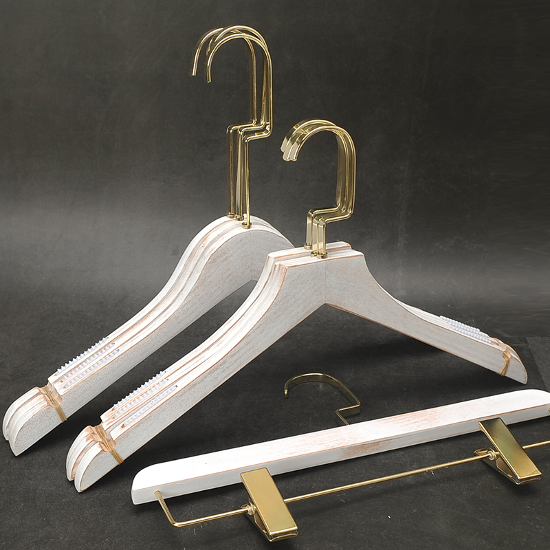 水洗白女装店订做logo实木衣架