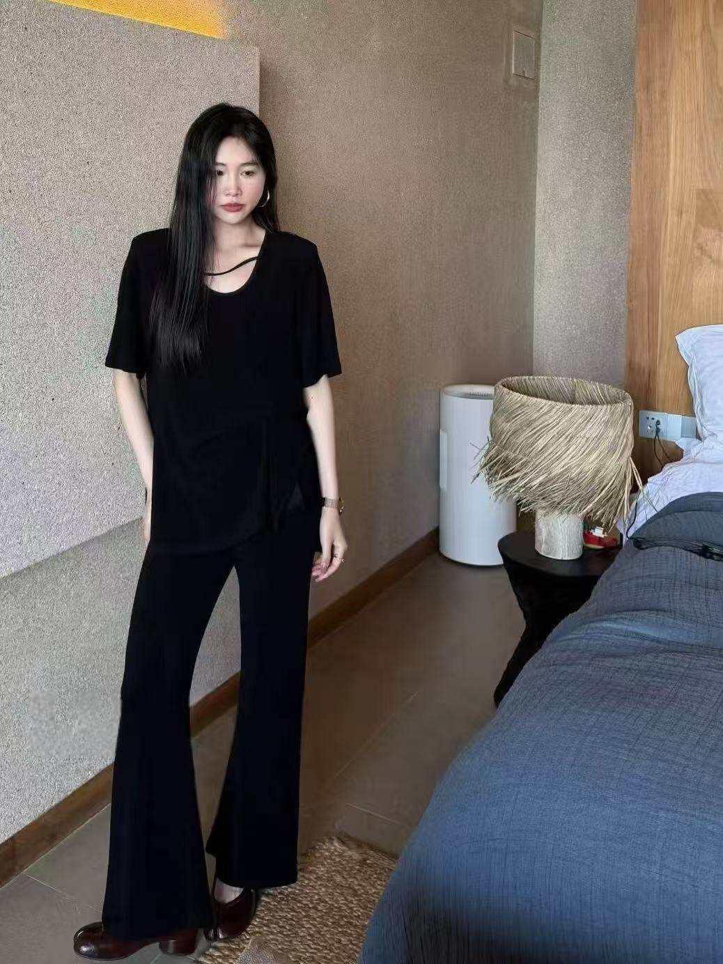 深圳南油2026夏季小众设计进口醋酸抗皱简约高级感纸片人显瘦套装