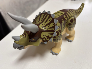 乐高 LEGO 侏罗纪世界 动物 恐龙 tricera04 三角龙 75937