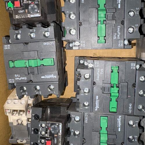 议价LC1E交流接触器LC1E40LC1E50LC1E65