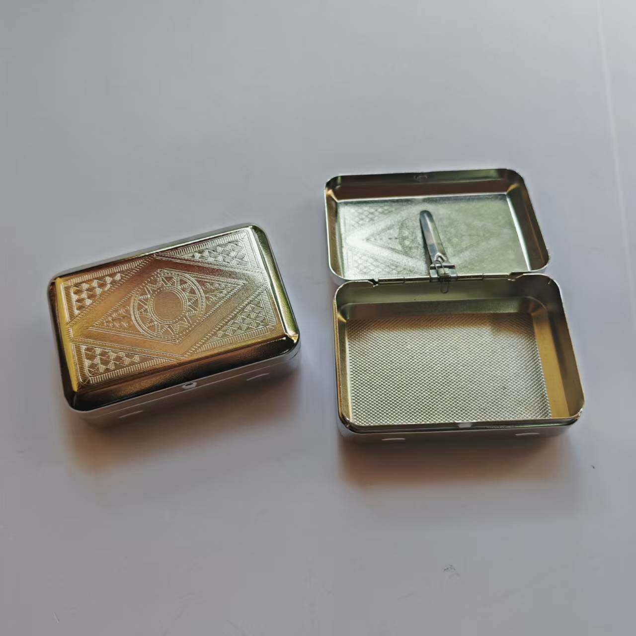小号金属烟丝盒便携保湿烟斗收纳盒70mm手卷便携手卷烟盒
