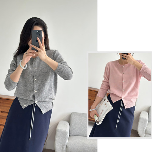 女士圆领蝴蝶结纽扣开衫针织毛衣
