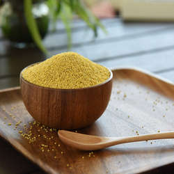 当地的山区黄小米 辉渠小米 梯田 靠天浇水当年新米 5.6斤真空装