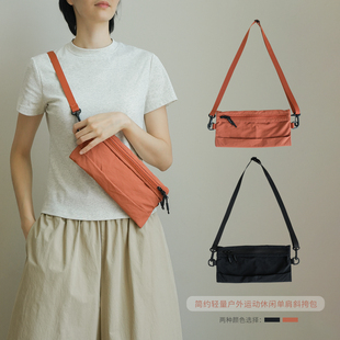 简约轻量防泼水尼龙单肩斜挎包 便携户外运动休闲包小方包k