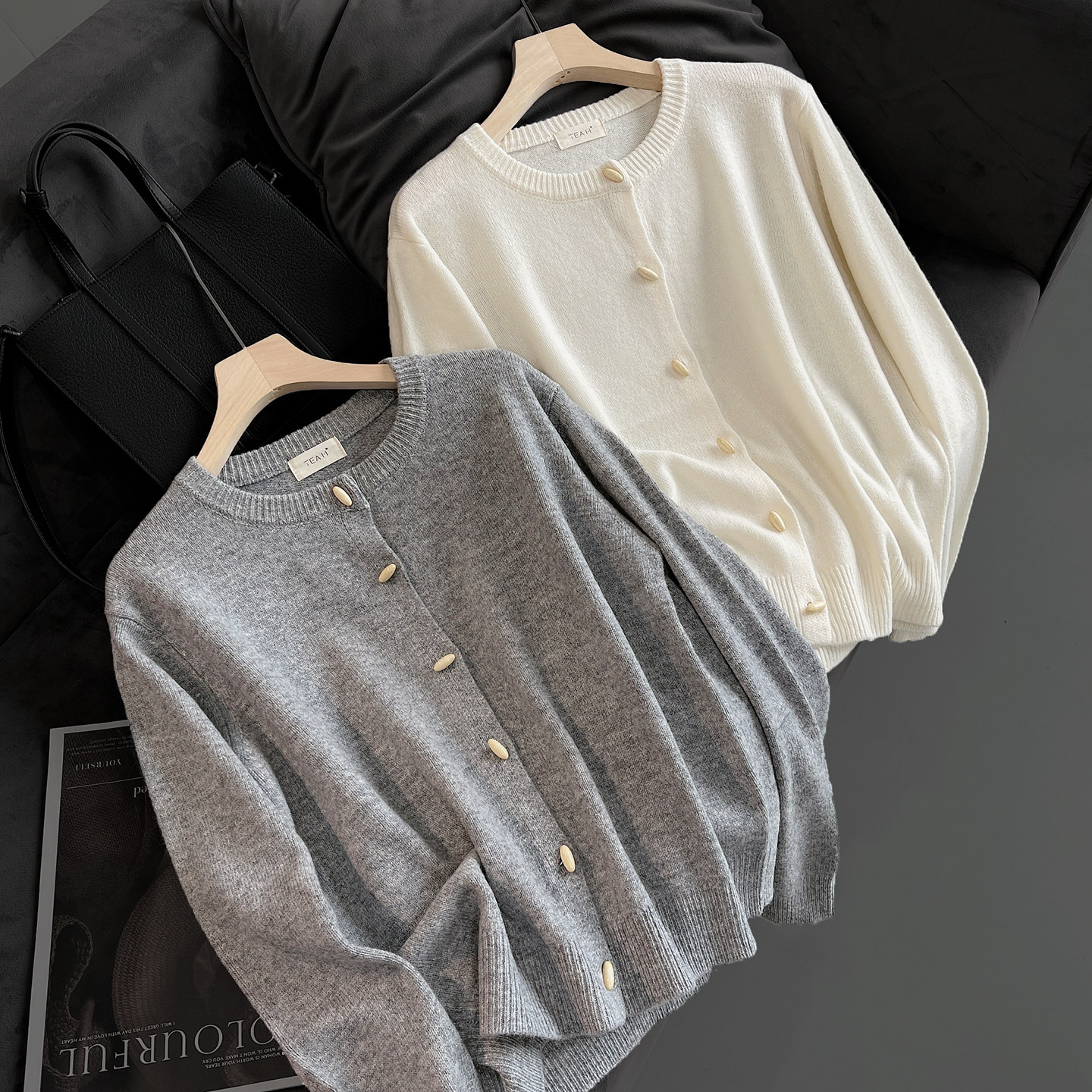 微瑕 特 无补 女士羊毛衫 圆领牛角扣针织开衫外套 秋冬款 女装