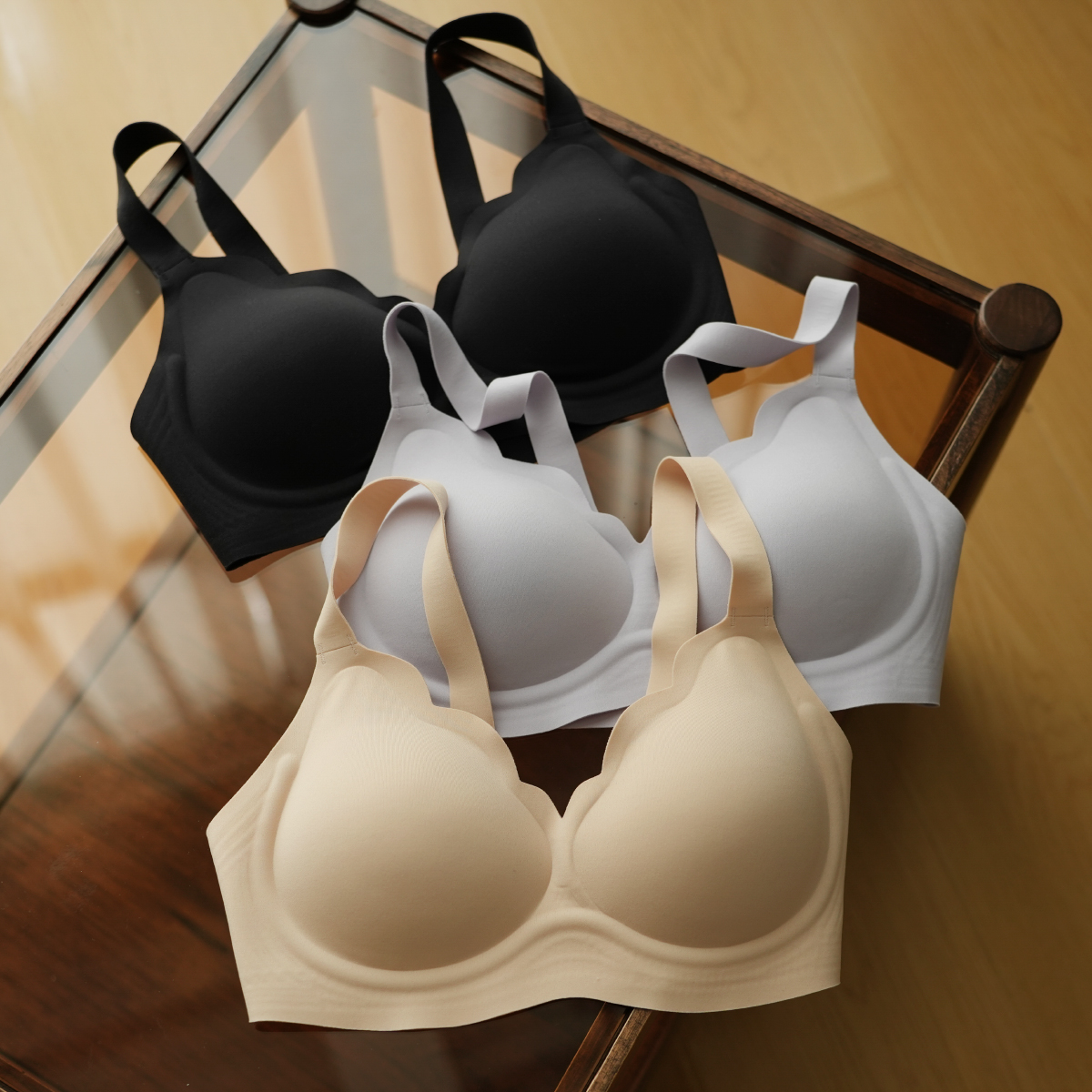 穿出好胸型 花瓣小胸聚拢 女士文胸性感一片式无痕内衣胸罩 女装