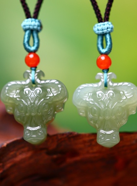 生肖款和田玉青海料细腻无结构扭转乾坤勤劳与坚韧牛头吊坠16143