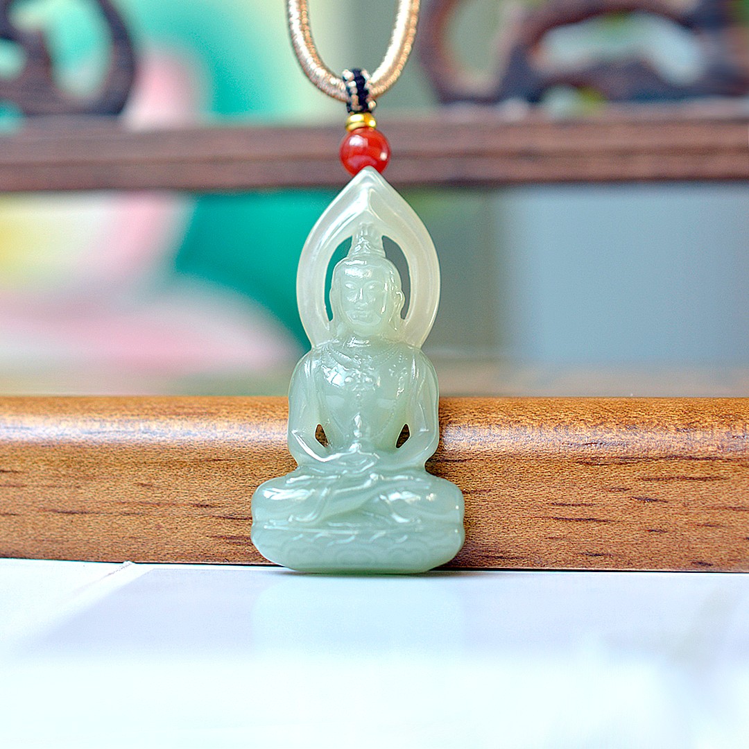 精雕镂空和田玉青海老坑料冰底晴水细腻油润无结构观音吊坠D15260