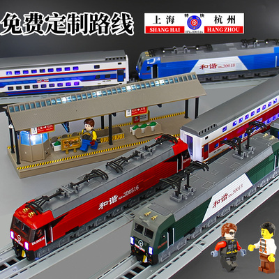 老式合金火车头复兴号内燃机车