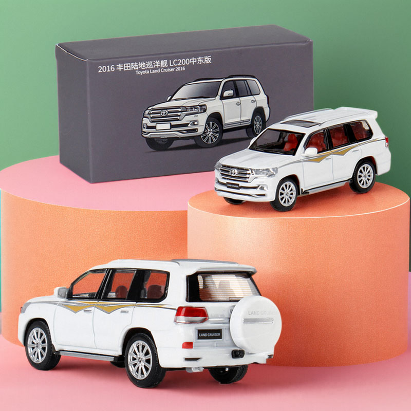 授权金属仿真1:64丰田陆地巡洋舰LC200LX570合金小汽车