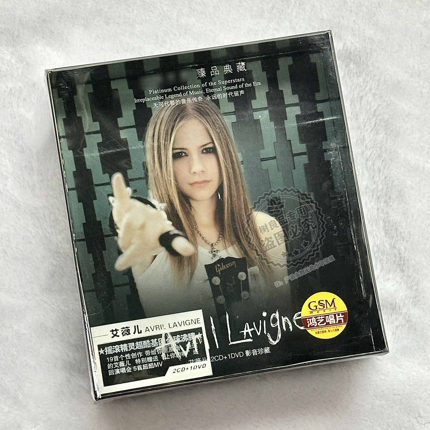 正版 艾薇儿专辑 精选经典音乐歌曲 5首MV 2CD+1DVD