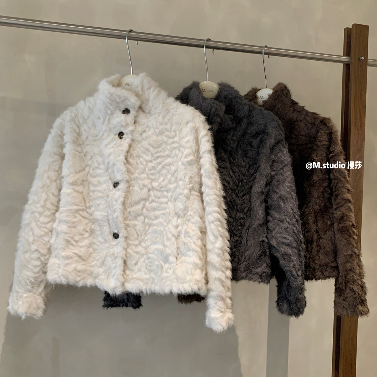 Cecil馥郁苏黎高级感立领保暖环保毛绒绒短外套m503