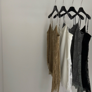 Cecil纯欲天花板韩女出街叠穿拼接蕾丝吊带背心9.NIAN N9680