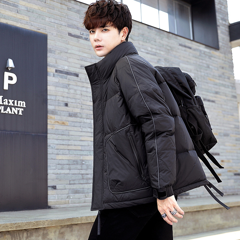 男士轻薄羽绒服2025年新款冬季潮牌帅气加厚保暖立领冬装鸭绒外套