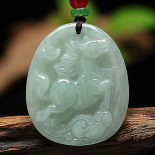 翡翠十二生肖玉佩马属相项链马牌玉佩玉牌男女马吊坠玉马 水滴款