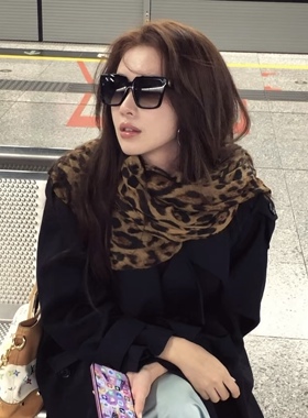 豹纹围巾女高级感长条丝巾纱巾薄款纯欲风领巾围脖