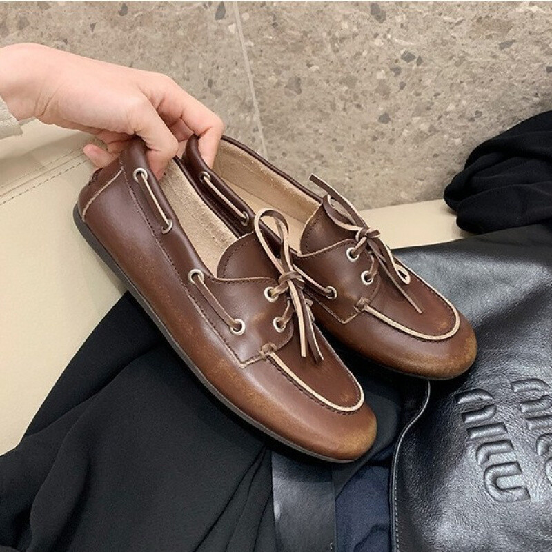 2025新款miu家真皮豆豆做旧脏脏系带软底乐福鞋复古一脚蹬小皮鞋