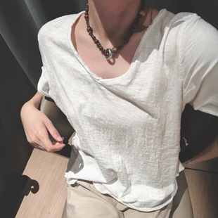 百搭显瘦100%棉竹节纱线宽松宽肩卷边设计v领短袖 T恤 夏季 Kira新款