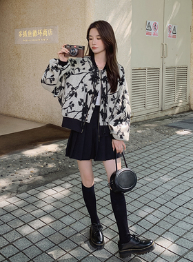 首发：秋季新款提花中国风盘扣时尚百搭短外套2C135-2369P145K198