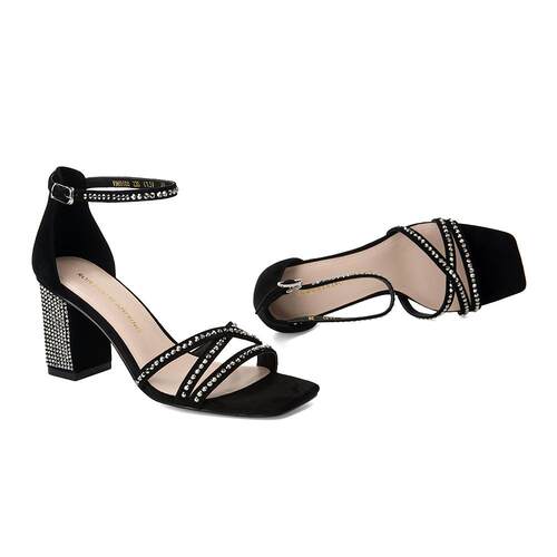 女鞋轻奢水钻后跟一字带凉鞋