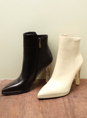 Roberta诺贝达女鞋专柜正品2023冬靴尖头细跟短靴女靴RA238206