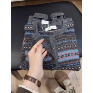 七言家深灰蓝复古提花软糯毛衣开衫外套女圆领宽松显瘦长袖针织衫