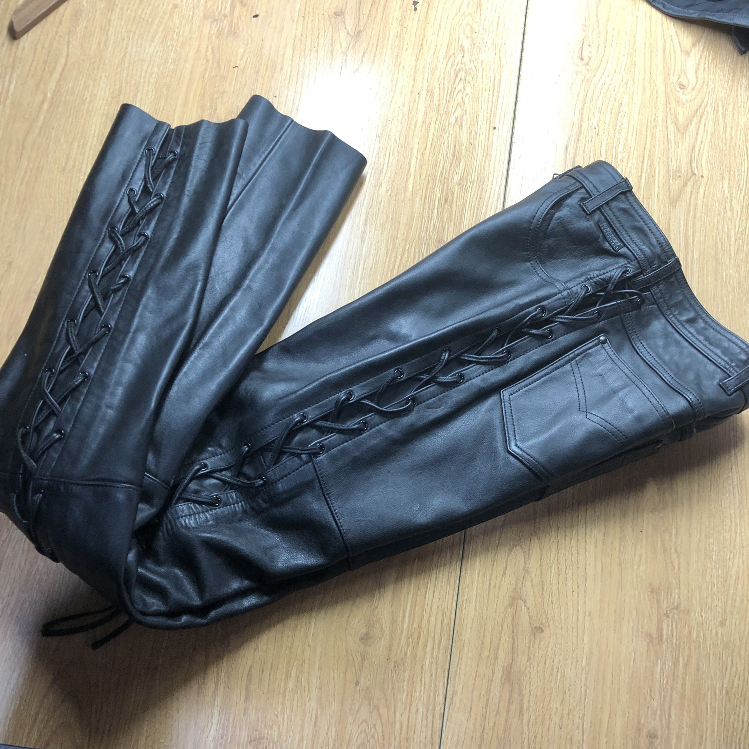 真皮牛皮复古巡航机车摩托车皮裤女内置护胯挡风