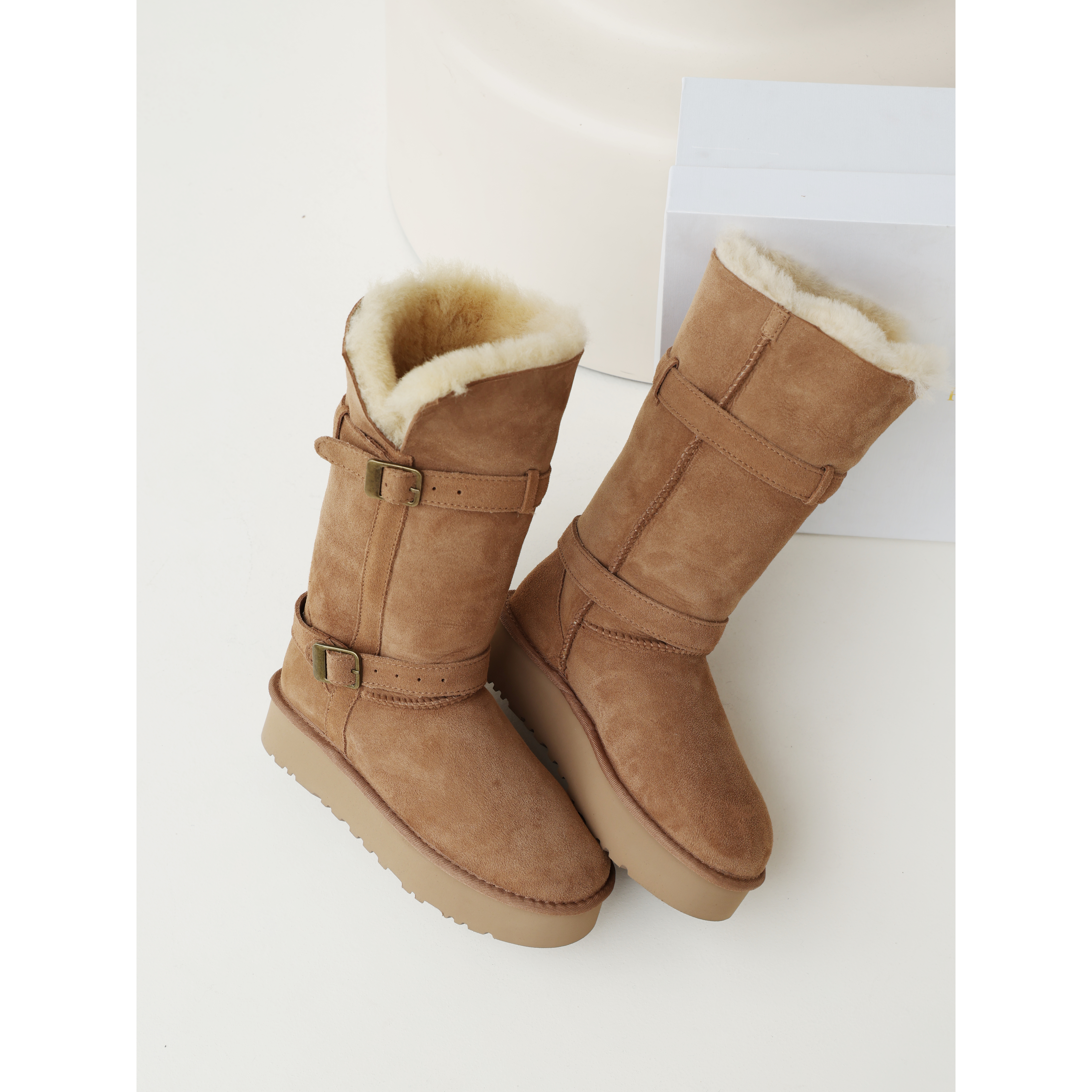 彭姐厚底羊皮毛一体雪地靴女