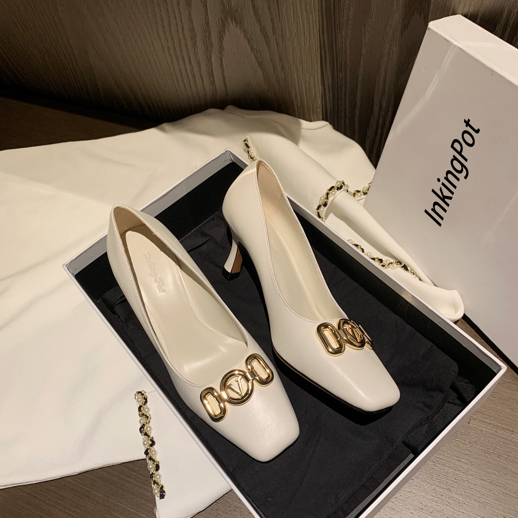 彭姐细跟真皮秋季新款方头单鞋女