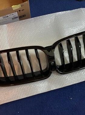 BMW宝马原厂 8系G1X 亮黑色中网 侧腮 尾喉 窗框 黑化黑武士后视