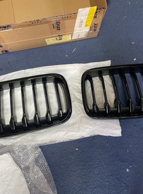 BMW宝马原厂 X2F39 M PERFORMANCE高光黑色中网 前格栅