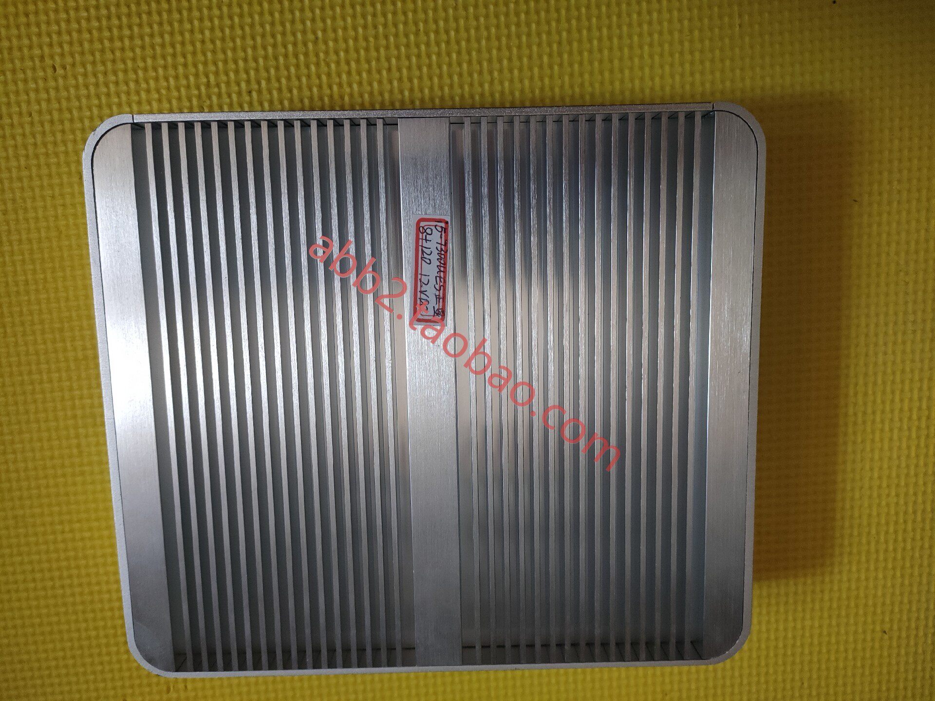 占美i5-7300u 小主机   8g内存  120g ss d主机