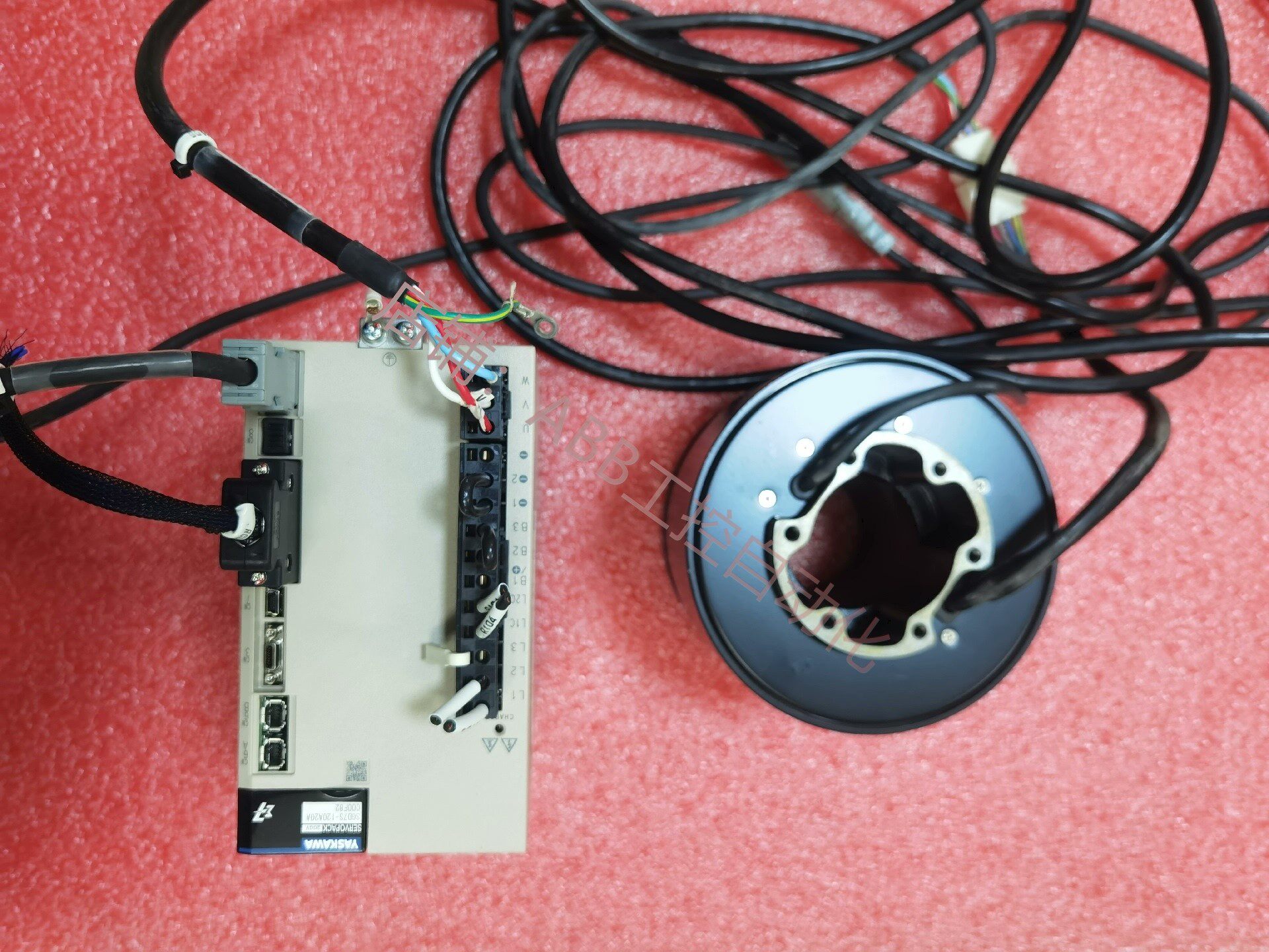 安川7系dd马达 驱动器sgd7s-120a20a000f82电机sgm7d-09jfc51