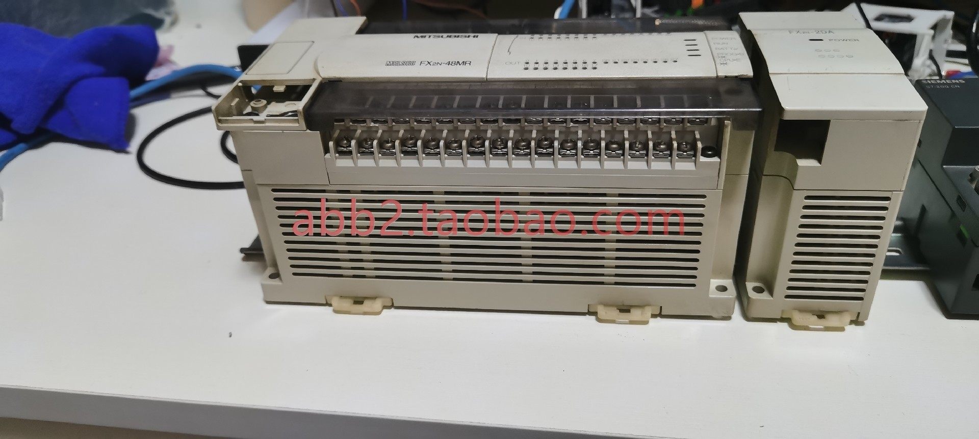 三菱plc fx2n-48mr-001附带一块2da模块