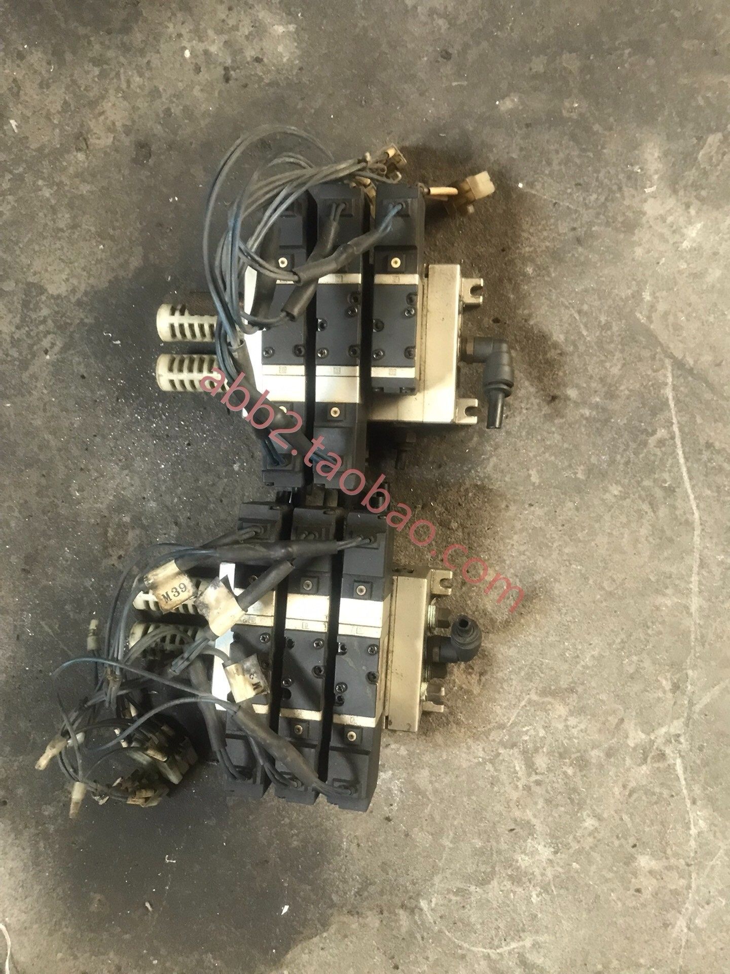 smc电磁阀岛共二组6个其中一个单头阀电压ac1 00-110v型号对照