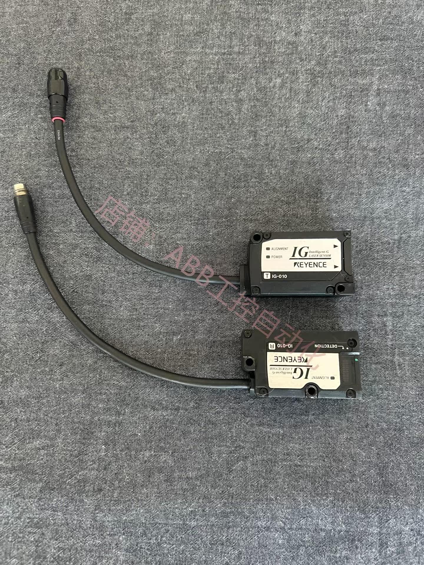 基恩士ig-010激光传感器测距传感器