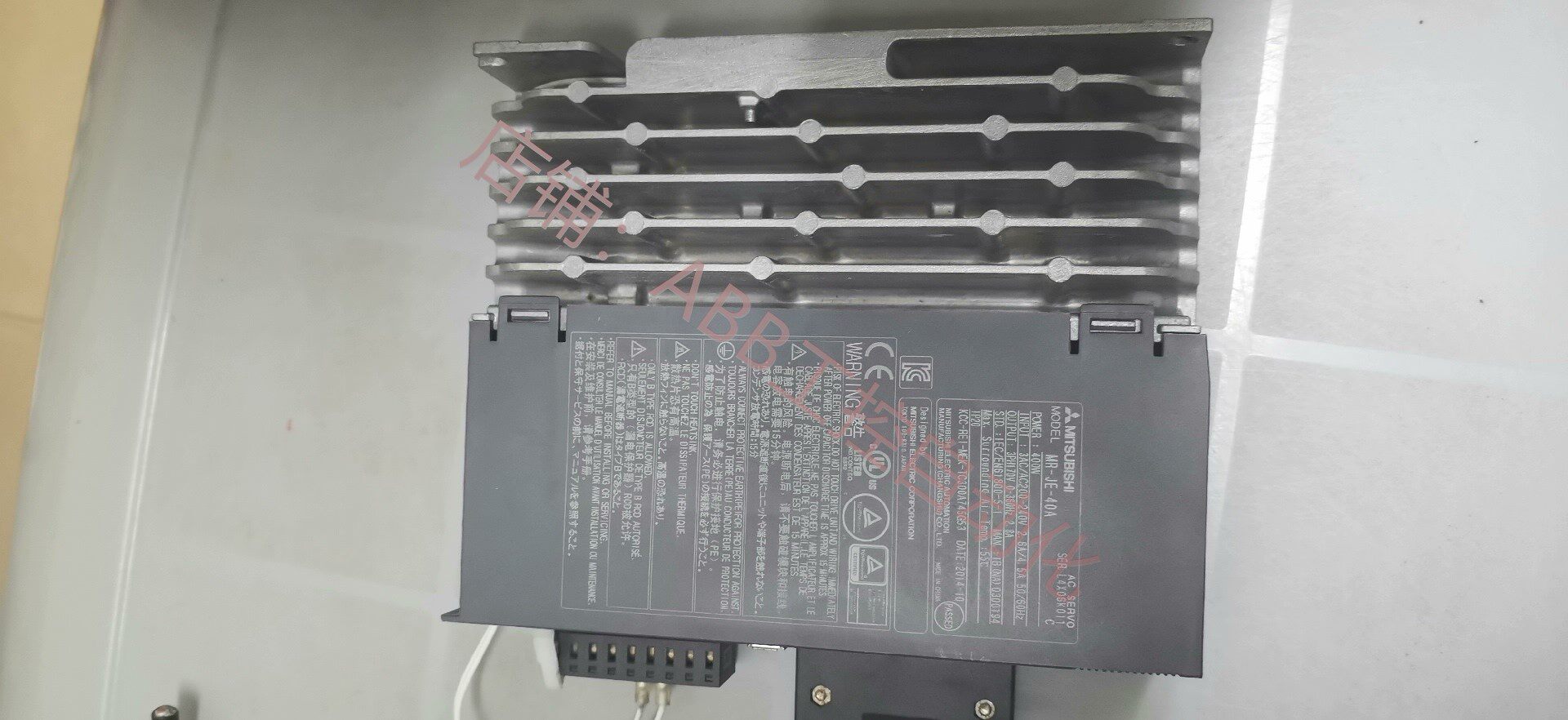 三菱伺服电机一套驱动器mr-je-40a三菱电机400瓦 hf-kn43j-s100