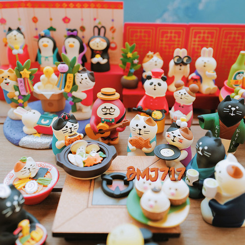 decole熊猫企鹅猫咪公仔潮玩摆件