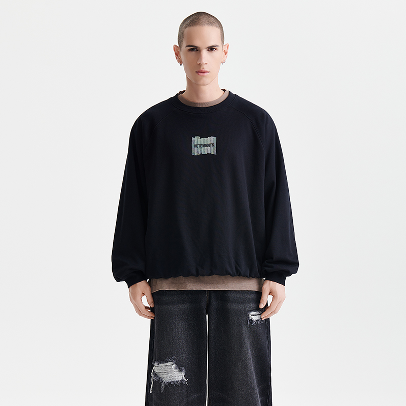 VETEMENTS秋冬男女情侣同款套头长袖卫衣银泰百货 301446 - 封面