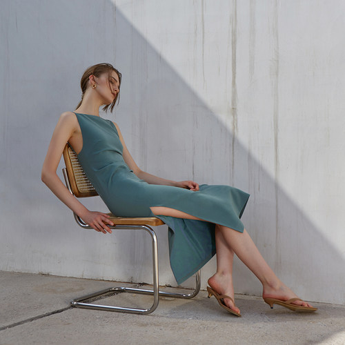 INSPIRE性感气质涤纶露背吊带裙